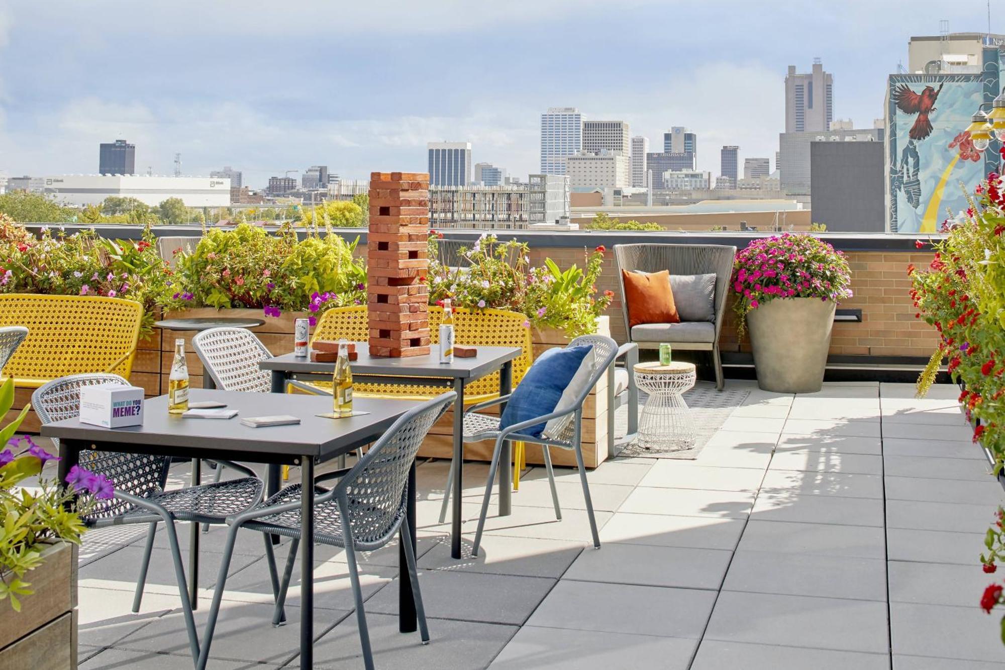 Moxy Columbus Short North Hotel Bagian luar foto